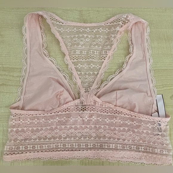 Victoria’s Secret Bralette Pink Floral Lace Pull On Stretch Sexy Summer; size M - Picture 2 of 4